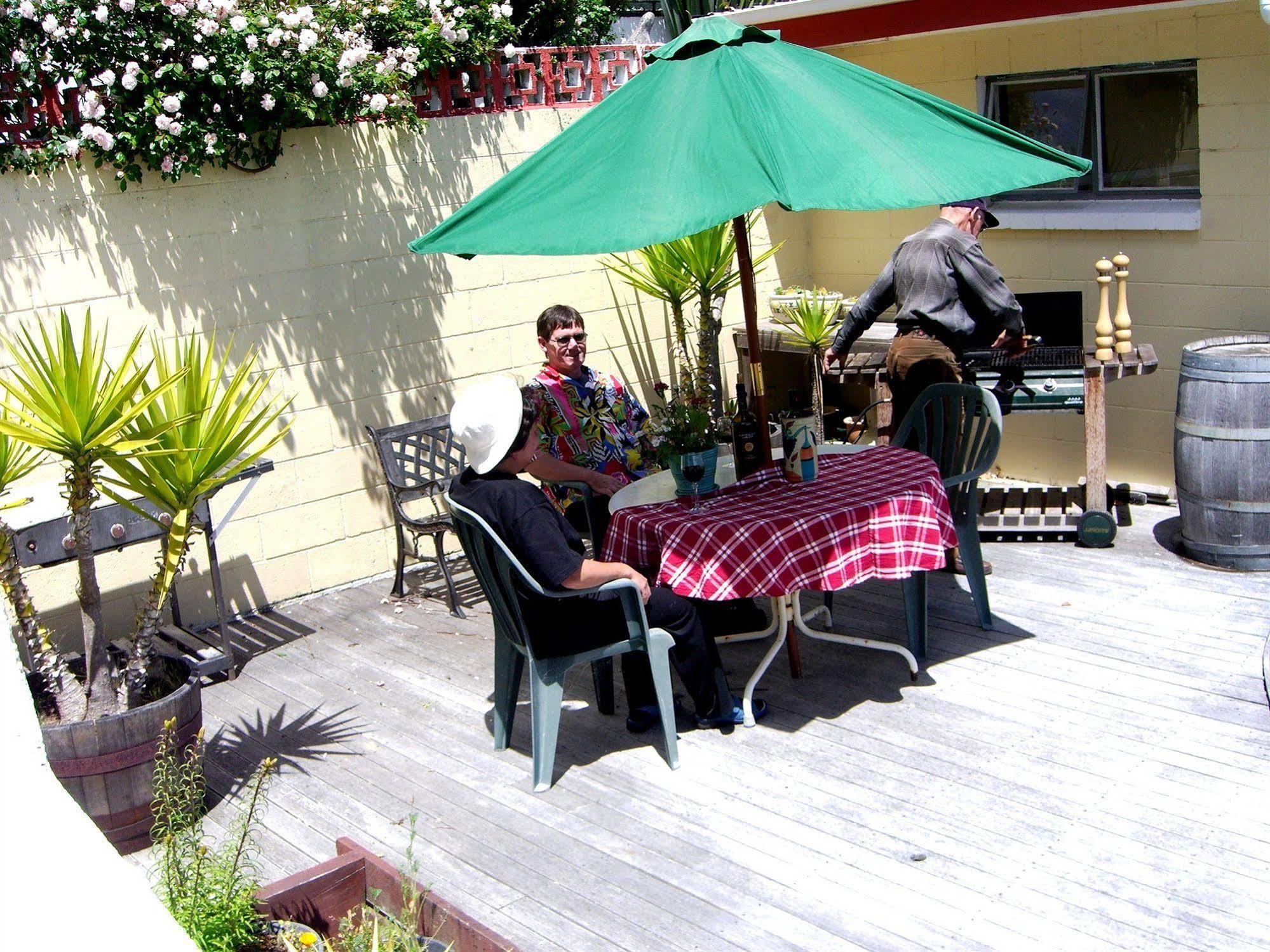 Beachside Sunnyvale Motel Пиктън Екстериор снимка