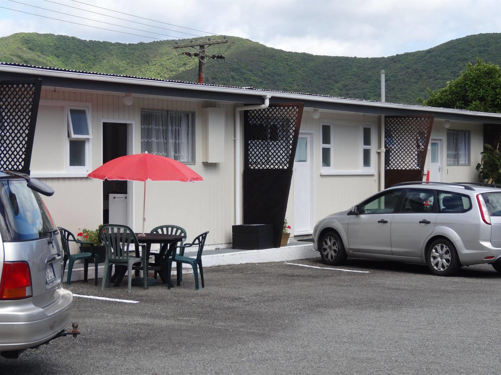 Beachside Sunnyvale Motel Пиктън Екстериор снимка
