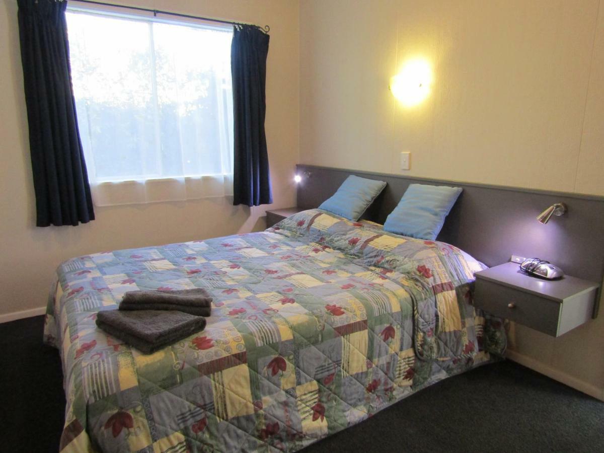 Beachside Sunnyvale Motel Пиктън Екстериор снимка